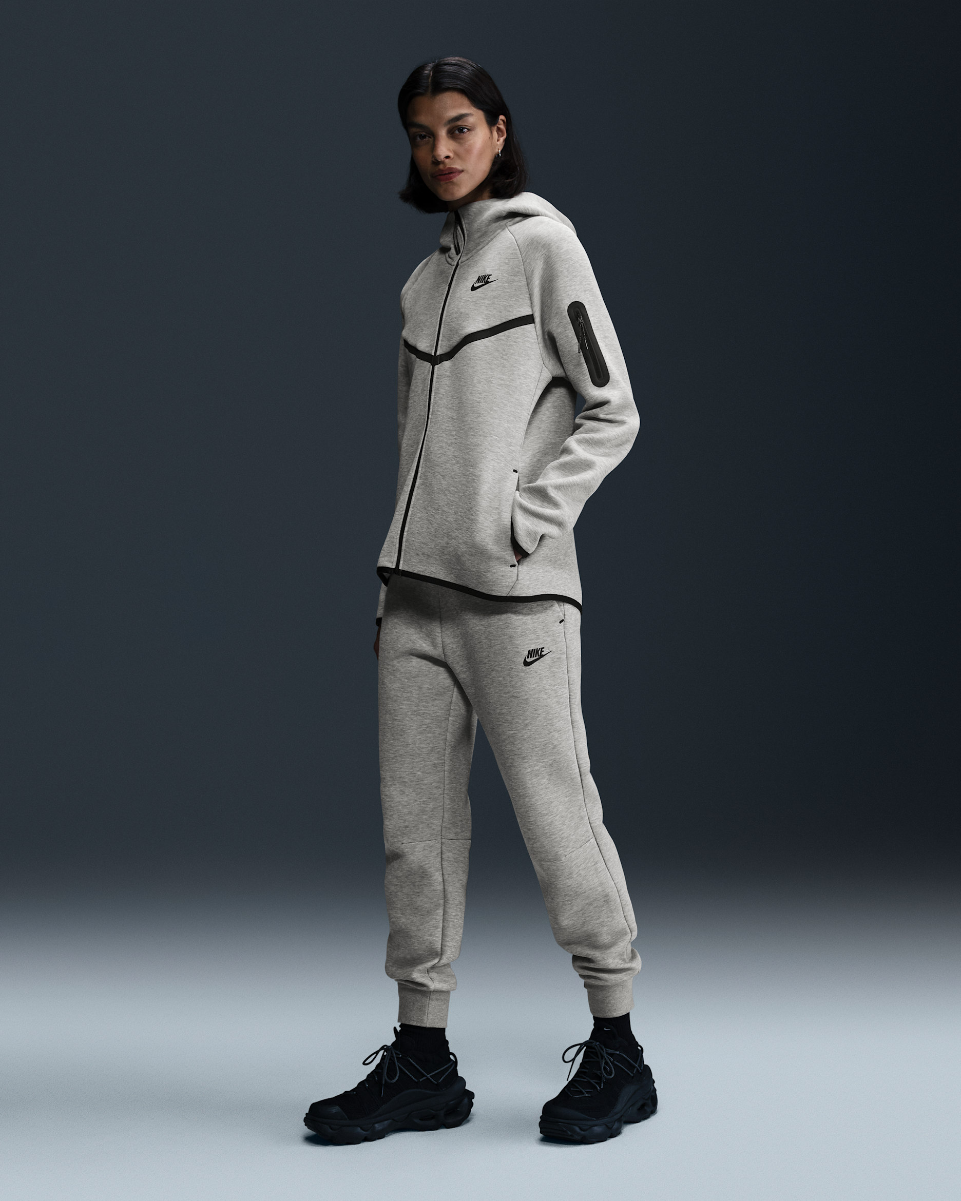 Nike Sportswear Tech Fleece Women's Mid-Rise Joggers. Nike AU